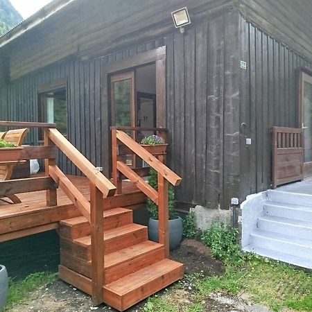 Entremont Chalet 8 Personnes + Grand Terrain Et Riviere מראה חיצוני תמונה