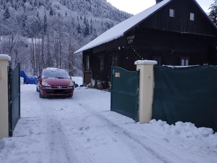 Entremont Chalet 8 Personnes + Grand Terrain Et Riviere מראה חיצוני תמונה