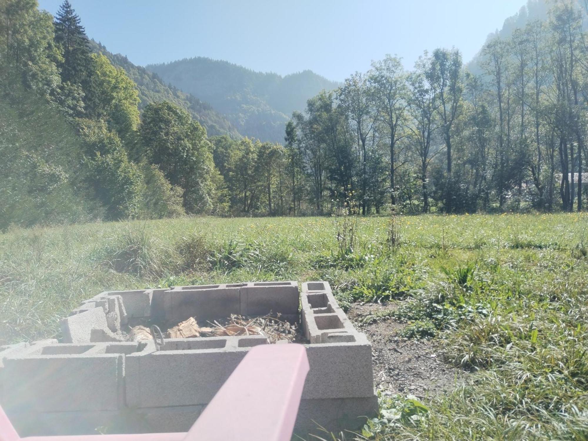 Entremont Chalet 8 Personnes + Grand Terrain Et Riviere מראה חיצוני תמונה